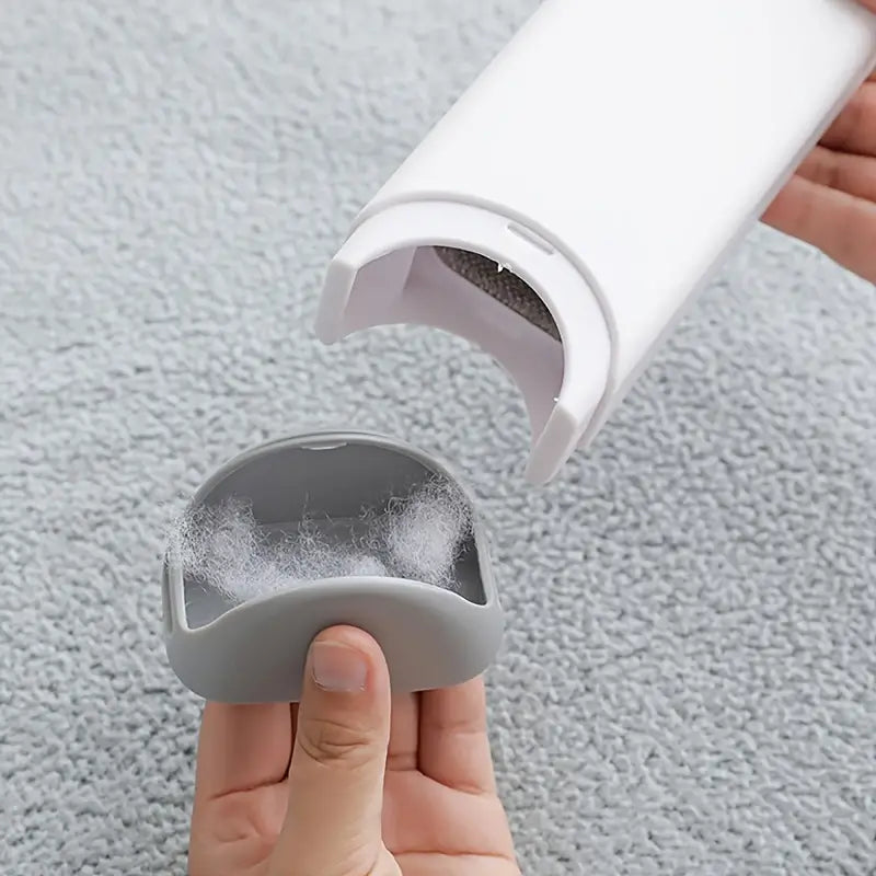 Brosse anti-poils pour canapé, tapis et vêtements