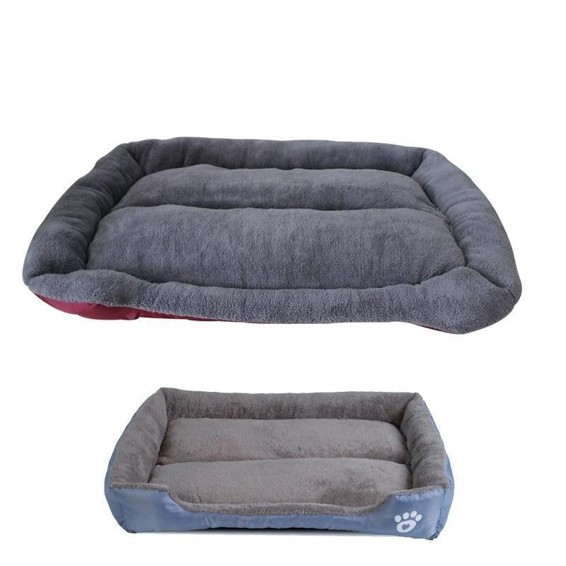 Lit pour chien avec base résistante à l'eau